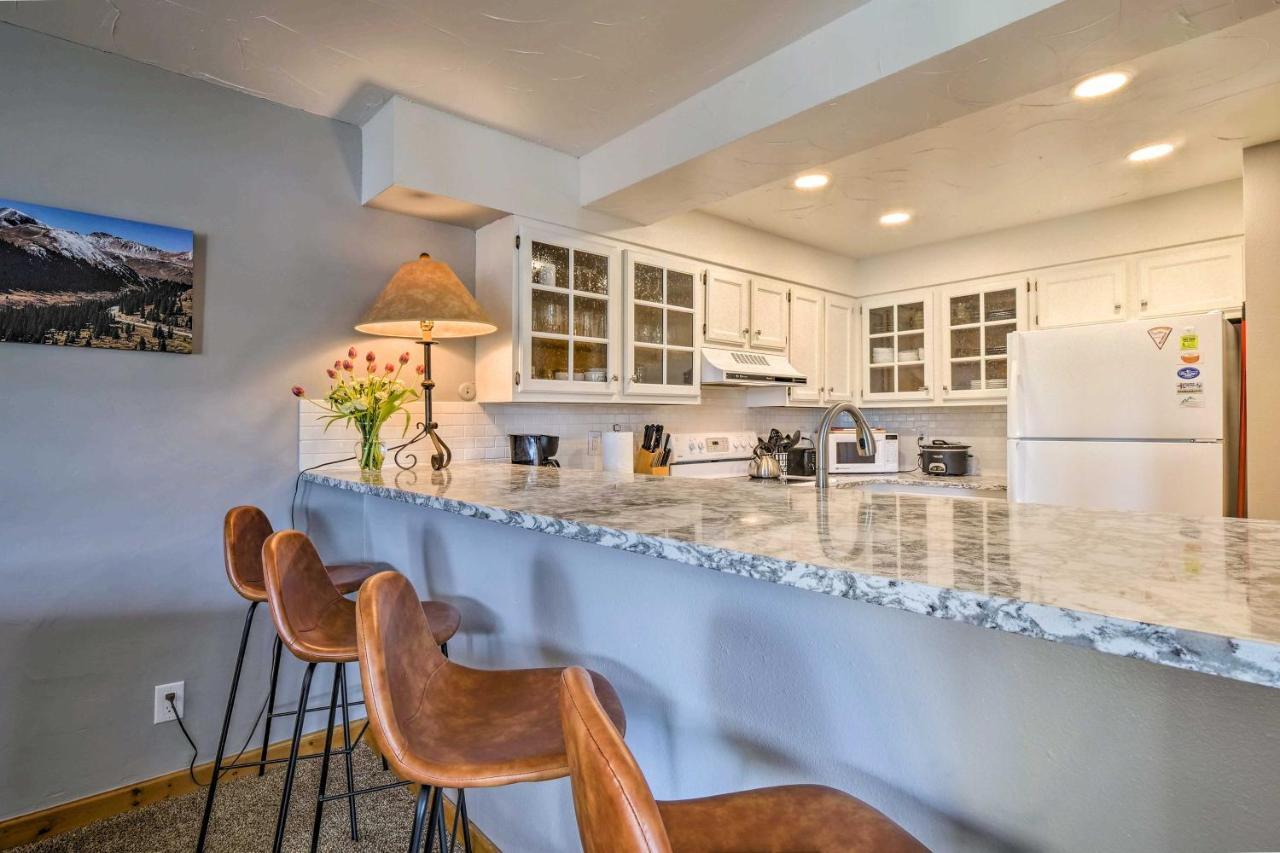 Cozy Ski-Inandski-Out Breckenridge Condo Mtn Views! Exterior photo